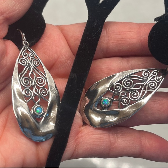 Sterling silver 925 with Opals drop fish hook earrings scroll + hammered details - Picture 8 of 10